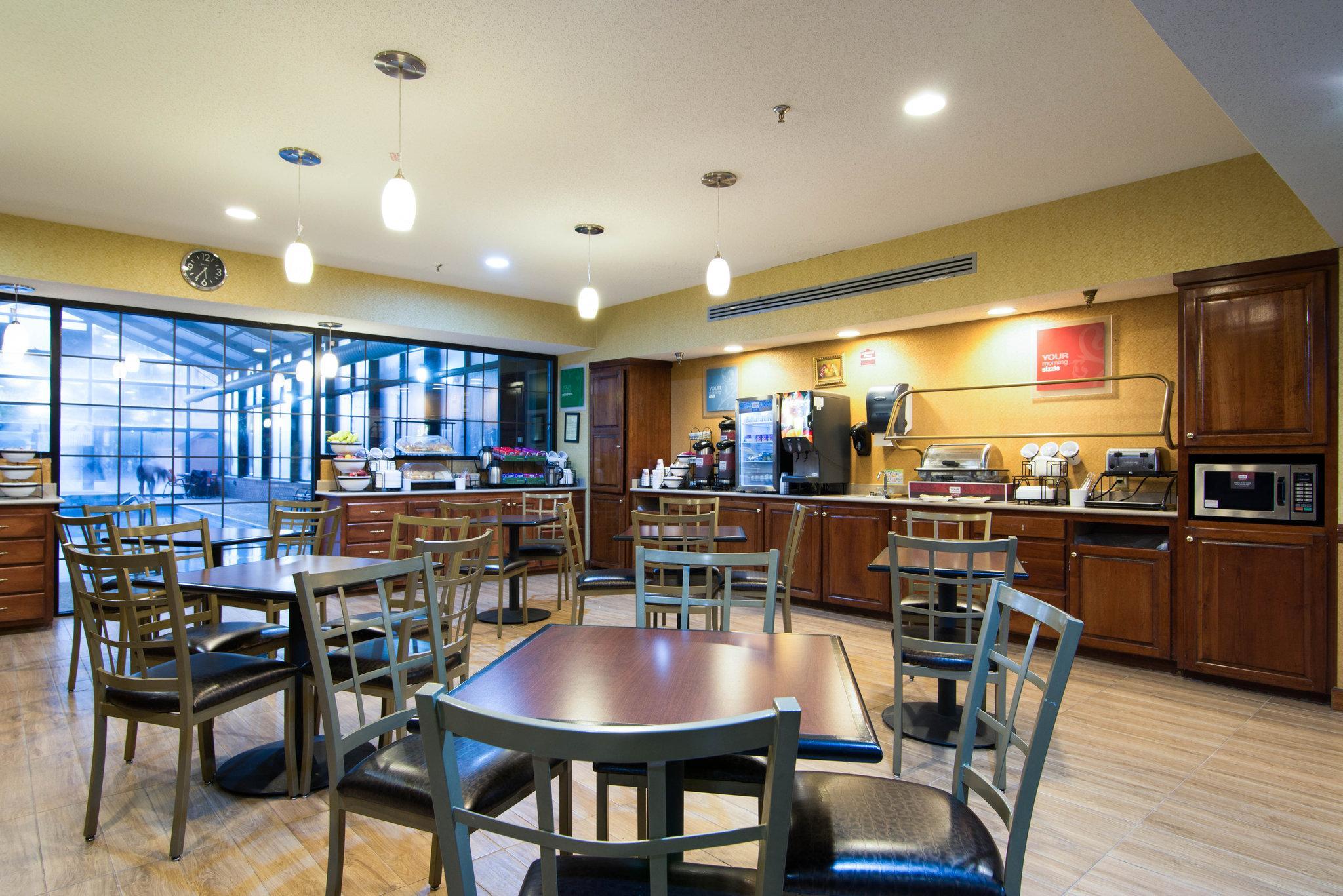 Comfort Inn & Suites Perry National Fairgrounds Area Εξωτερικό φωτογραφία