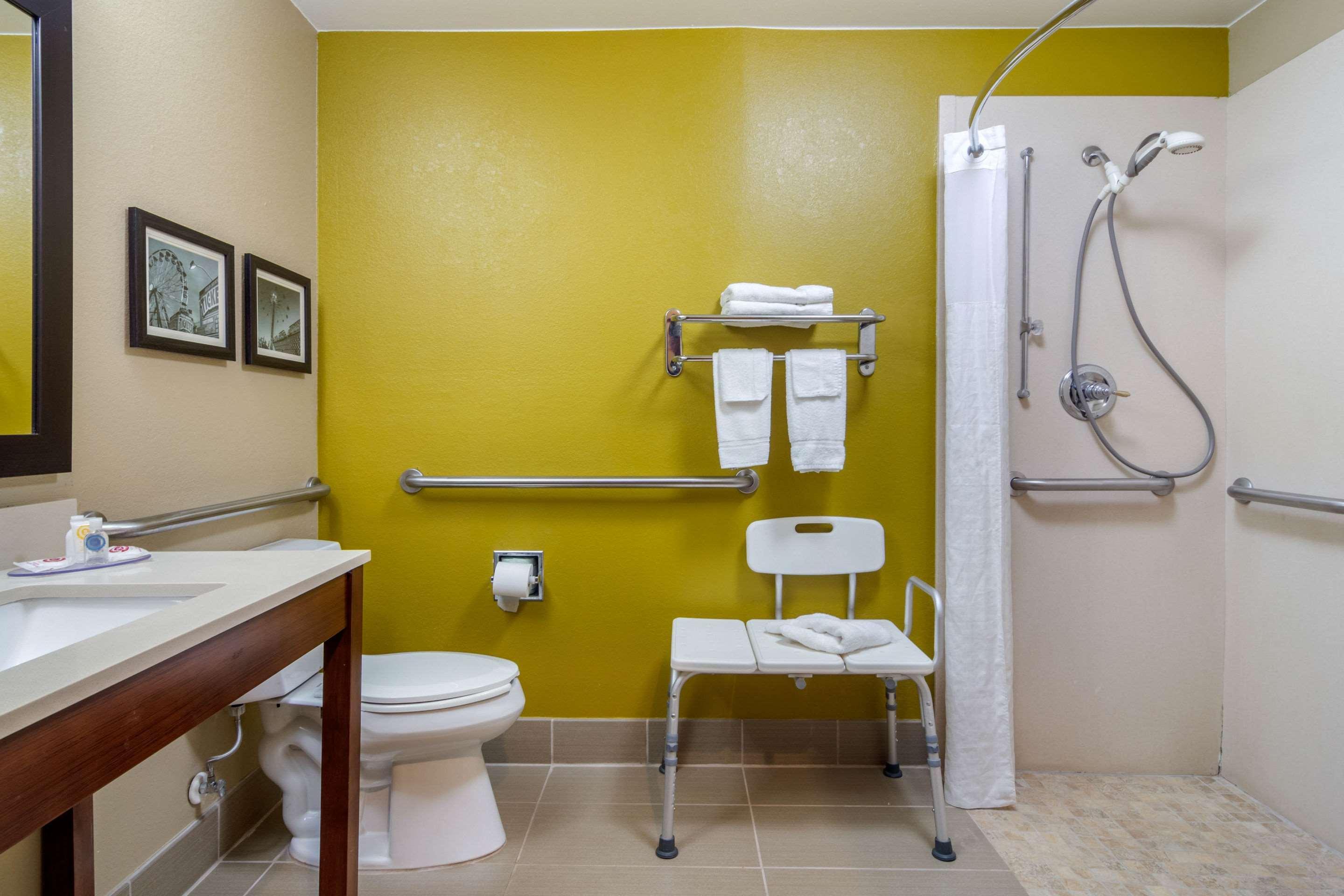 Comfort Inn & Suites Perry National Fairgrounds Area Εξωτερικό φωτογραφία