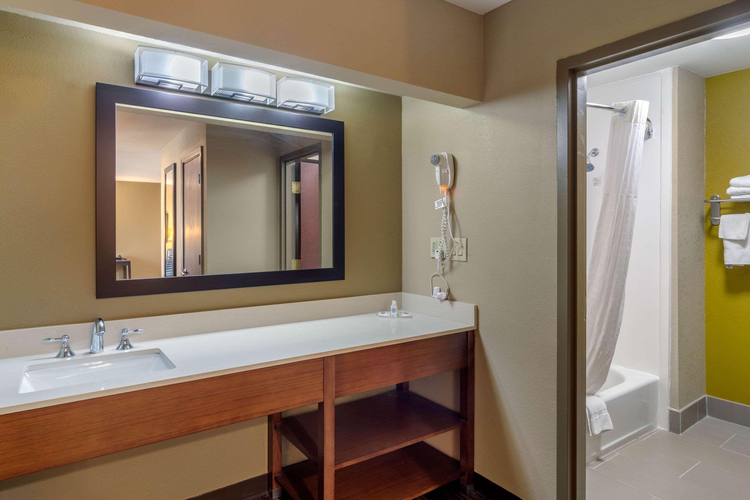Comfort Inn & Suites Perry National Fairgrounds Area Εξωτερικό φωτογραφία